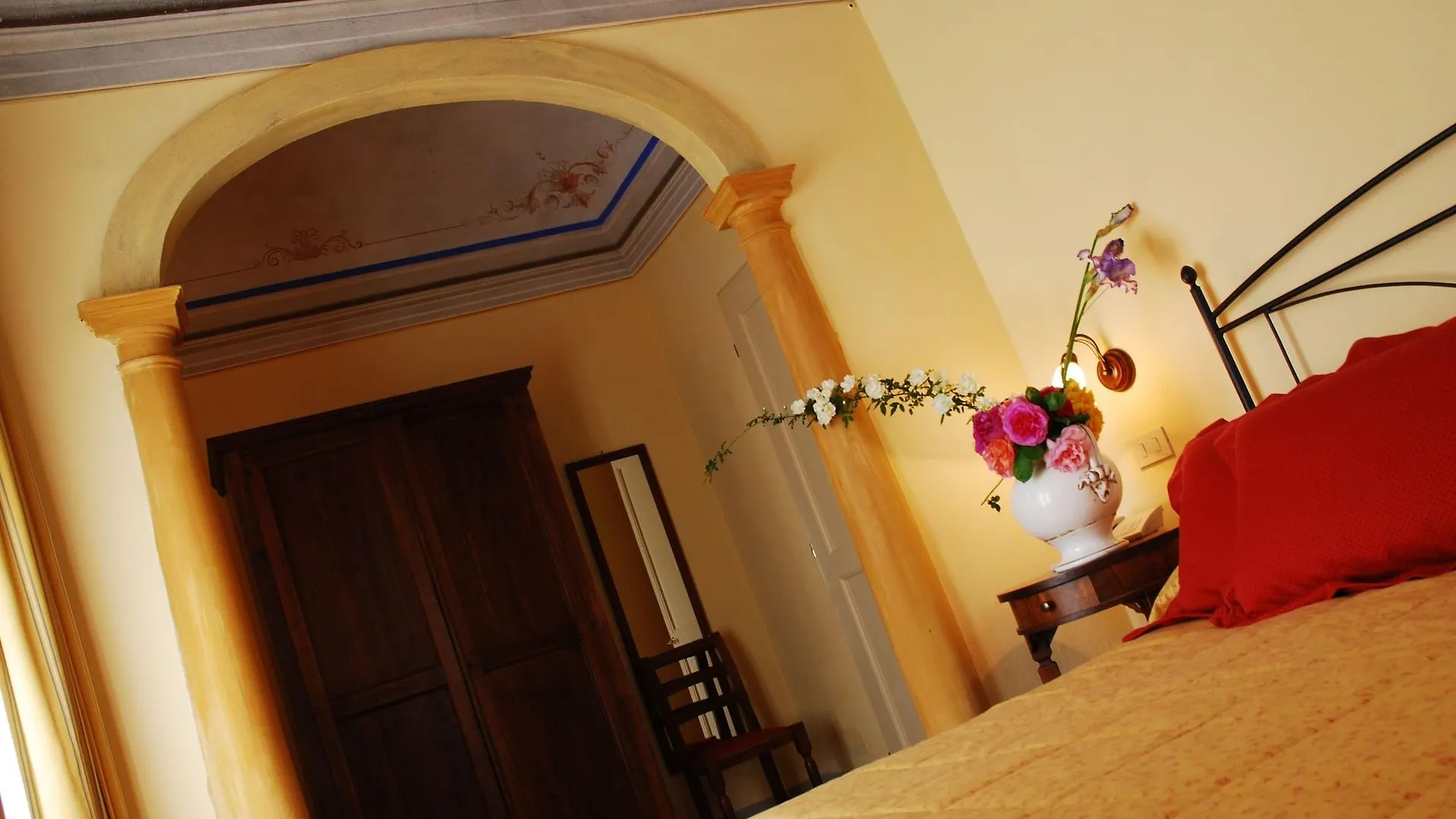 Borgo Di Colleoli Resort Palaia